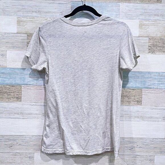 WALT DISNEY WORLD V Neck Graphic Tee Gray Mickey Mouse CottonWomens Large - Picture 3 of 5